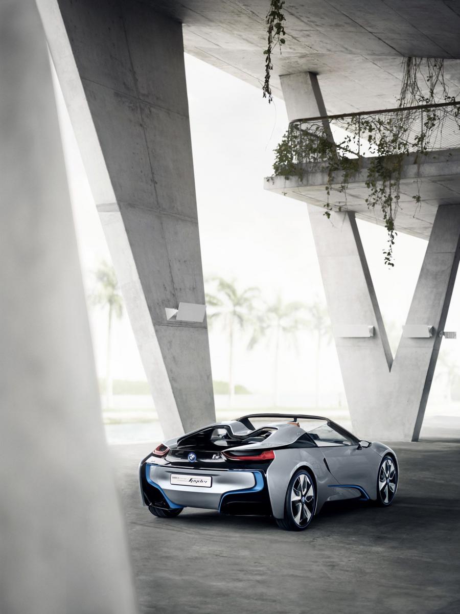  BMW i8 Spyder Concept 2012 года  (фото 9 из 87)